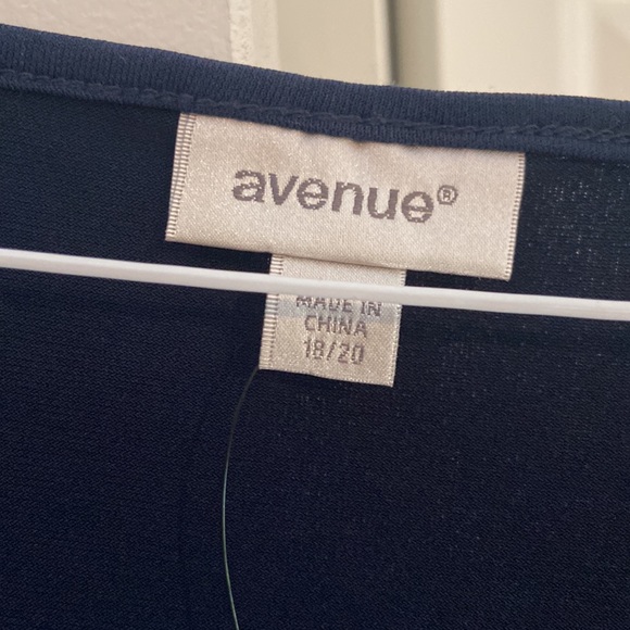 Women’s brand new Avenue top Phoebe lattice. - Picture 3 of 7